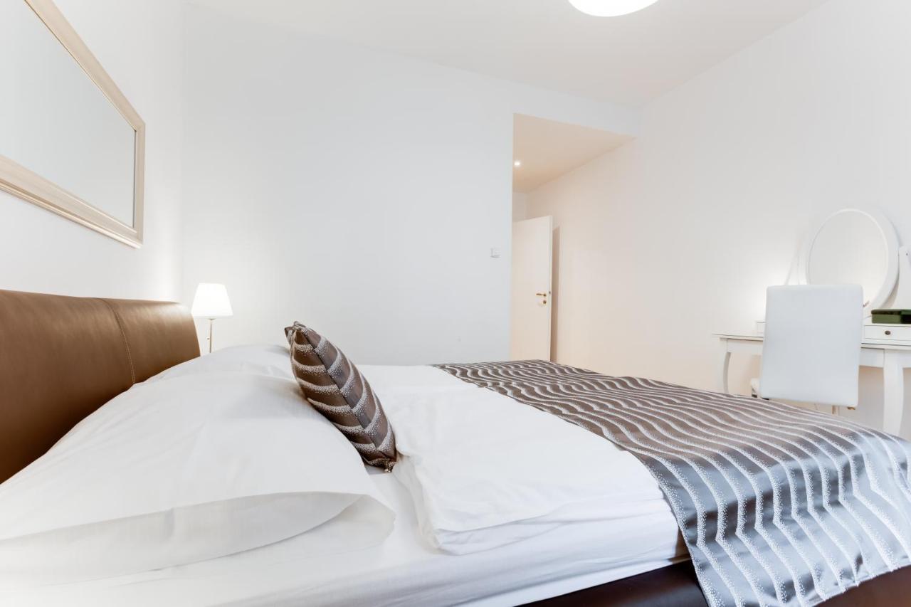 Lejlighed Exclusive Riverside In The Heart Of Prag