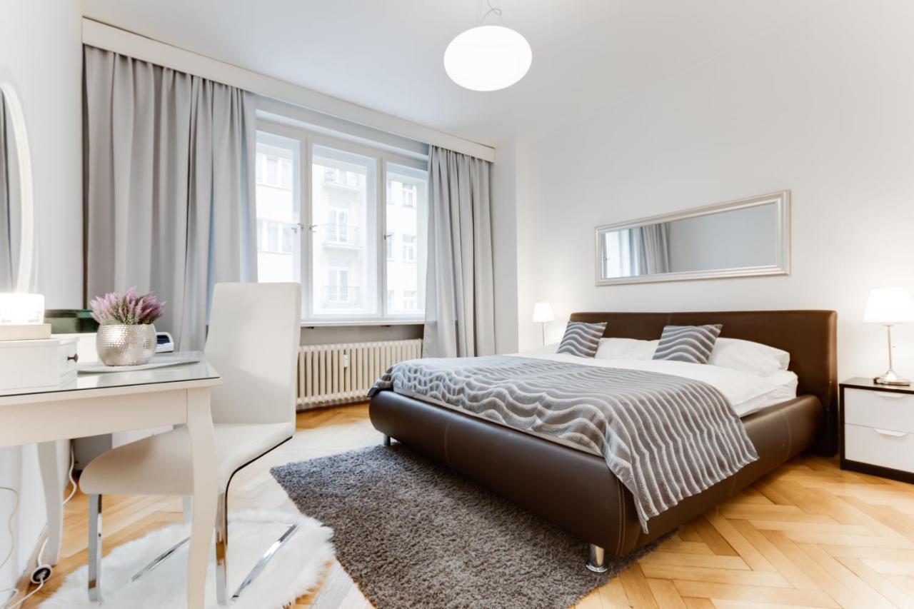 Exclusive Riverside In The Heart Of Lejlighed Prag