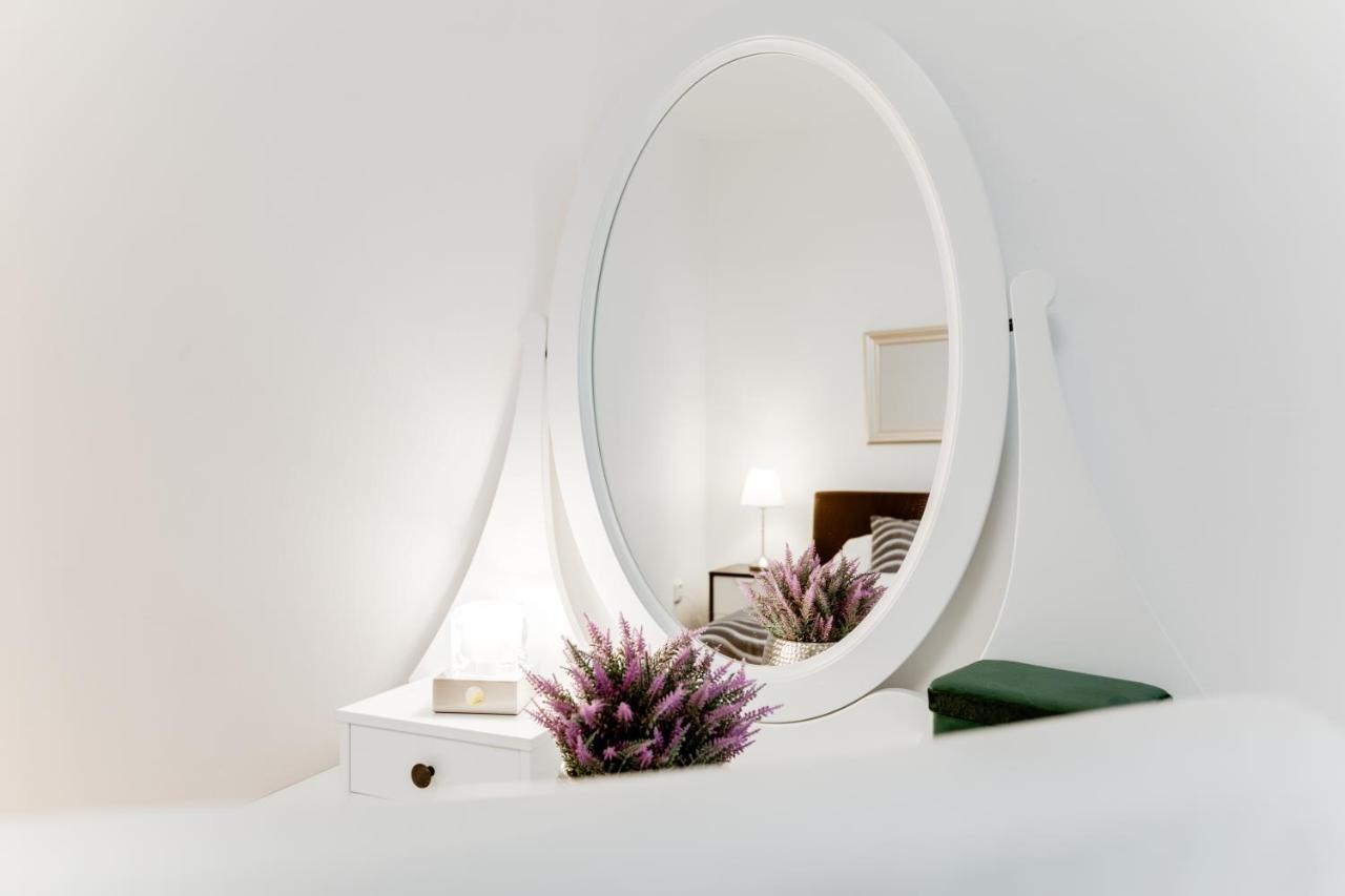 Exclusive Riverside In The Heart Of Lejlighed Prag